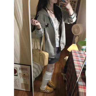 超好看的撞色拉链连帽卫衣女春秋