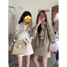 超好看的抽绳短款连帽防晒衣女2024夏季新款高级感简约休闲冲锋衣