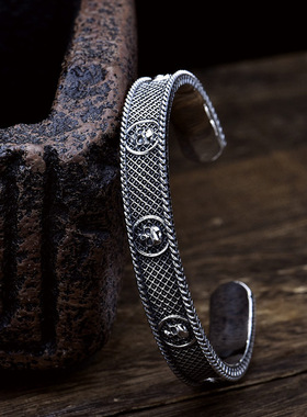 小众设计格纹复古朋克风骷髅头手