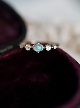 轻奢小众镶嵌防蛋白石澳石戒指女