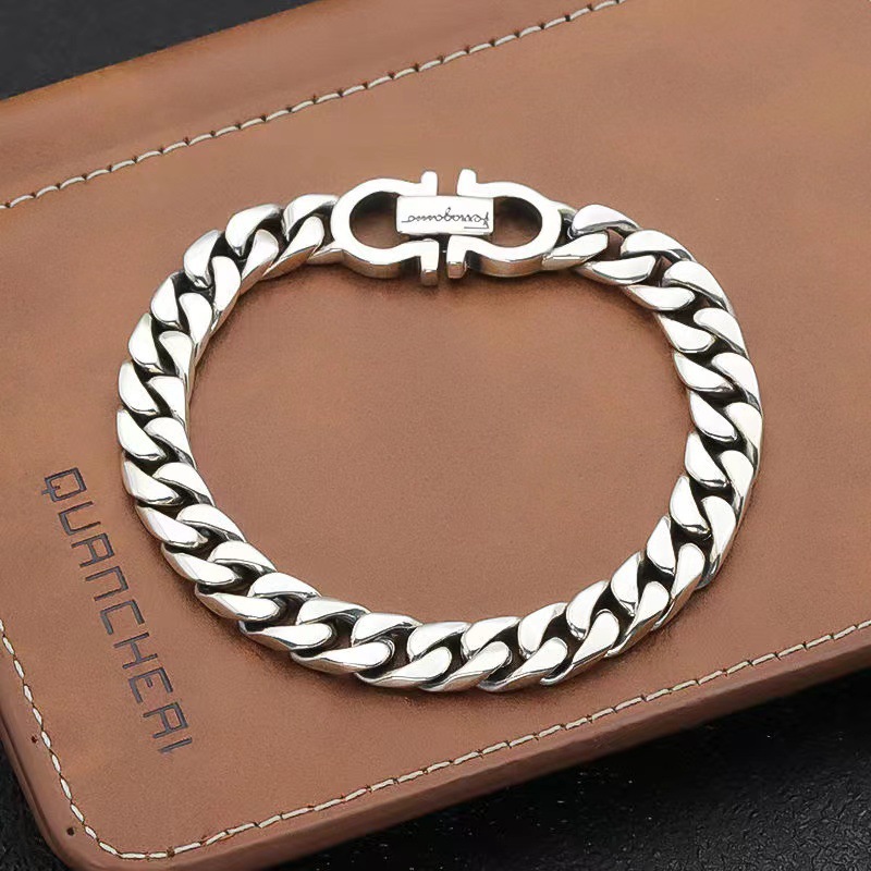 新品新款欧美时尚字母手链嘻哈潮