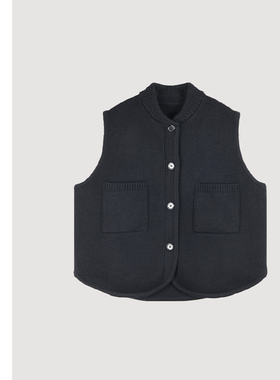 巧珀思｜20929绵羊毛混纺立领宽肩无袖圆弧形下摆单排扣针织马甲