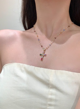 【慕奈】方圆同款多巴胺十字项链长款女精致设计感锁骨链时尚配饰