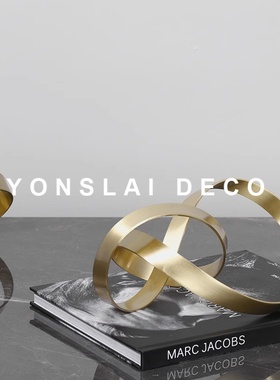 简约现代风艺术展厅金属软装饰品