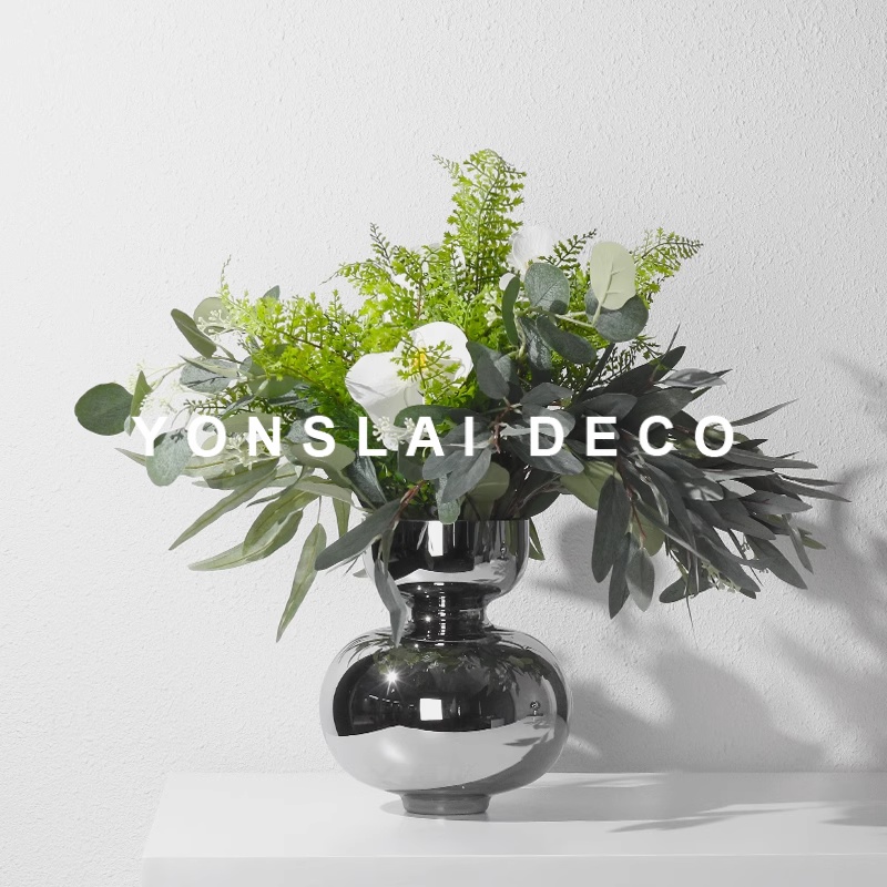 极简轻奢风玻璃样板桌面摆件花瓶