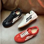 百搭舒适休闲女鞋 跟高1.5cm 2026新款 时尚 西红氏联盟 水洗马皮