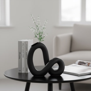 创意8字造型陶瓷花瓶黑色轻奢家居桌面装饰摆件软装