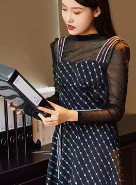 AF1143341172AB卡索连衣裙两件套女2024春夏新款收腰设计感吊带裙