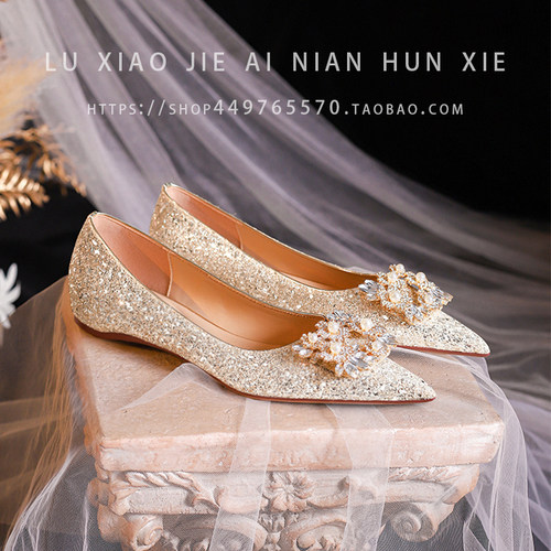 水晶鞋秀禾婚纱两穿不累脚