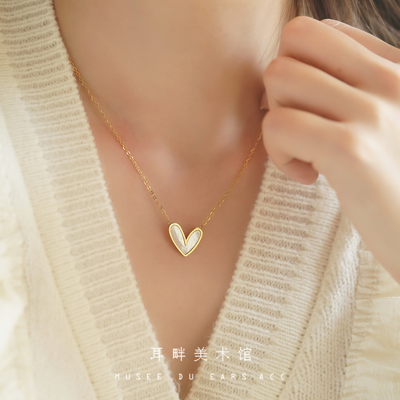 B天然母贝爱心形桃心钛钢项链