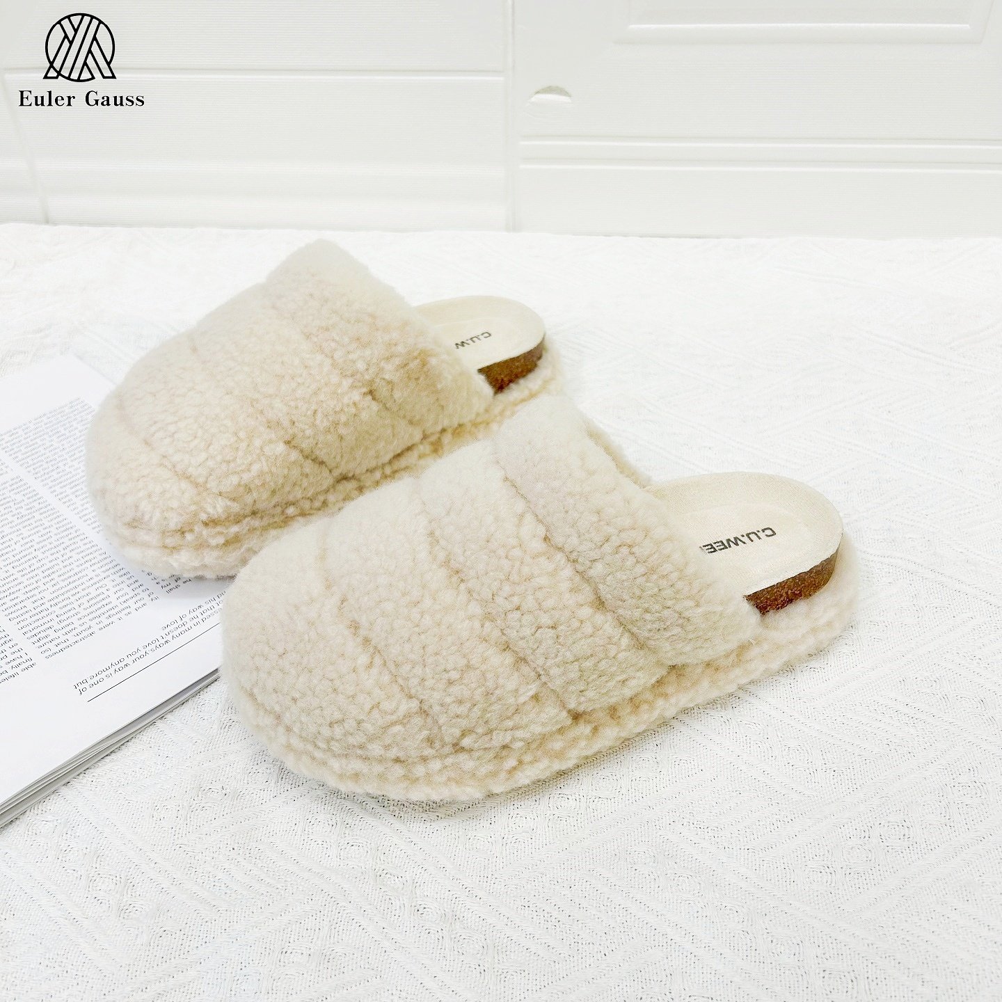 女士居家外穿厚底保暖毛绒勃肯拖