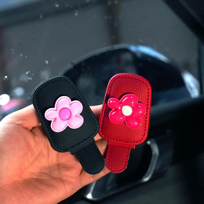 车载眼镜夹汽车遮阳板收纳夹多功能车内主驾驶太阳镜墨镜放置架男