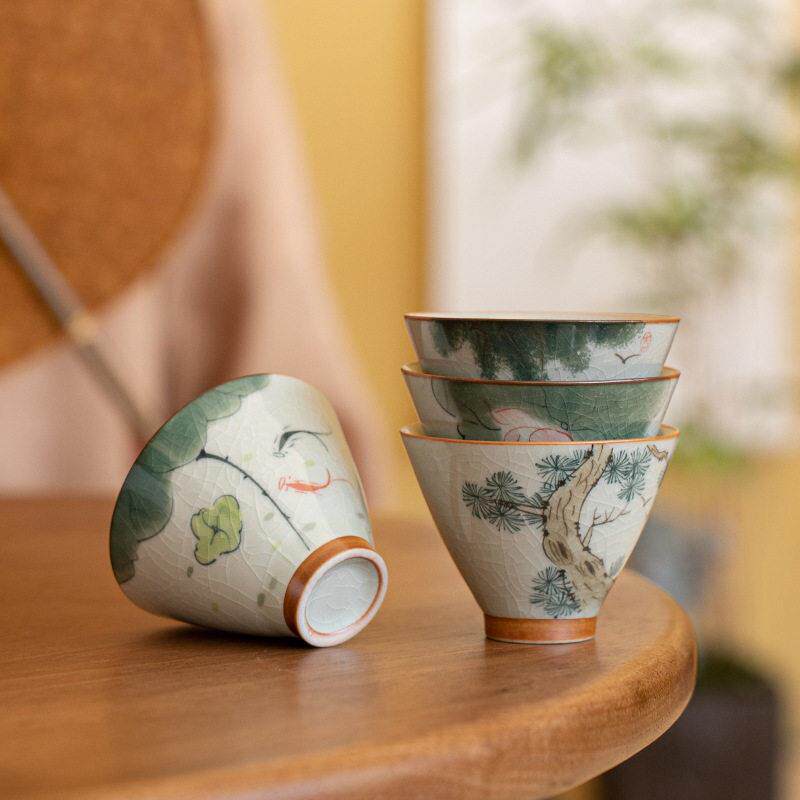 哥窑手绘荷花斗笠杯品茗杯开片陶瓷功夫茶杯釉下彩主人杯杯斗笠