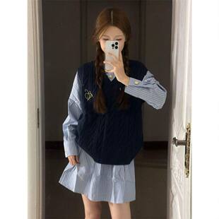 法式纯欲风软糯针织毛衣背心马甲女秋季娃娃领条纹衬衫裙两件套