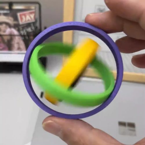 小侄子的玩具我可以玩一天!!