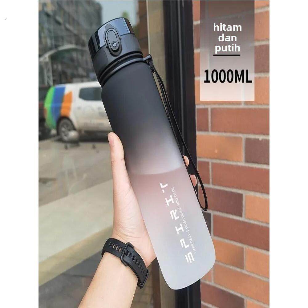 运动学生水杯子儿童上学专用水瓶男夏季便携健身大容量水壶女喝水