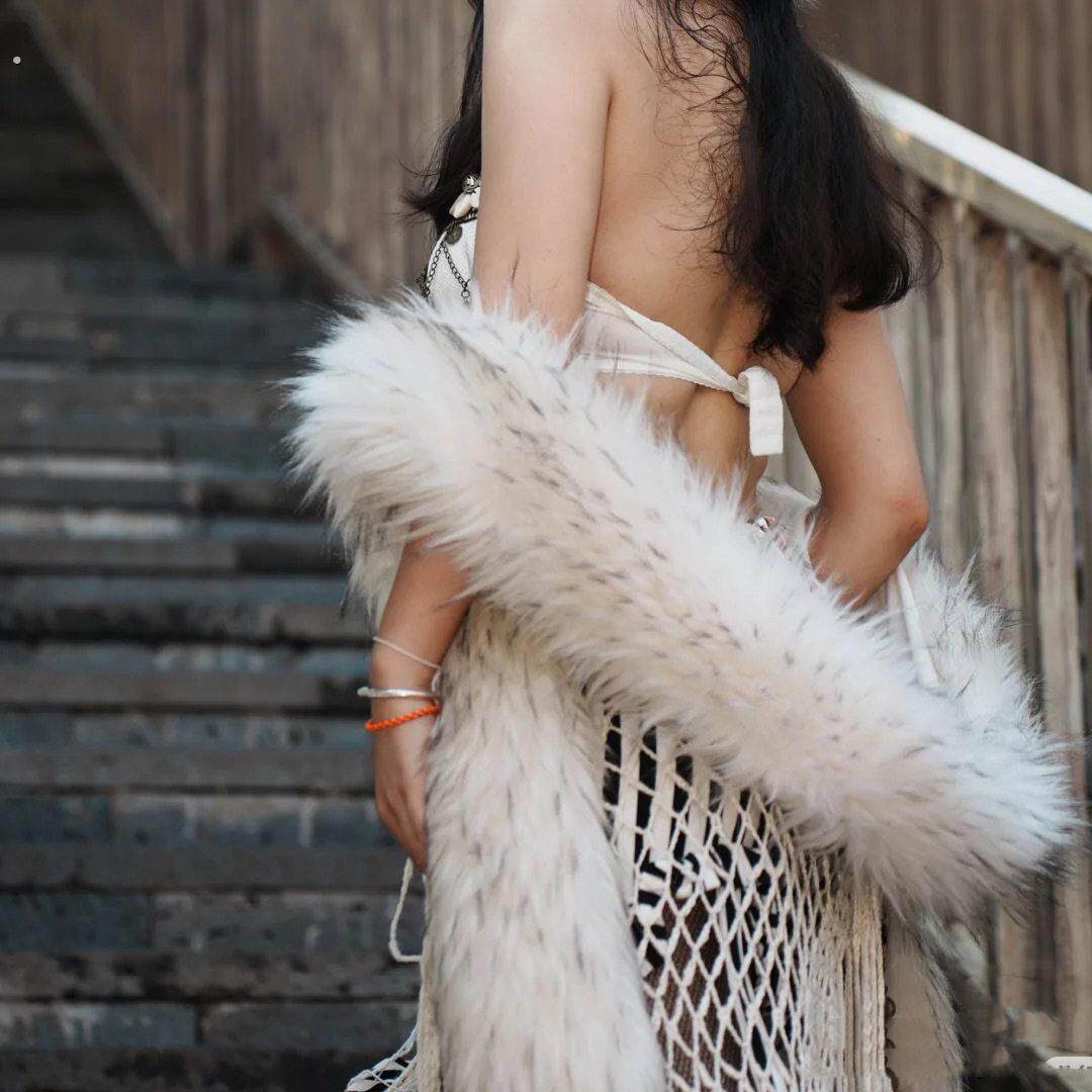 加长款围脖披肩皮草围巾彷狐狸毛领子女冬季新款跨晚礼服旗袍披肩