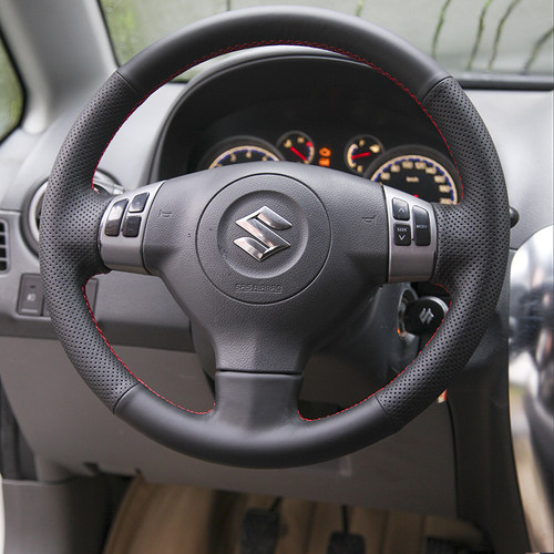 适用长安铃木新奥拓/天语SX4/雨燕/北斗星/派喜手缝真皮方向盘套