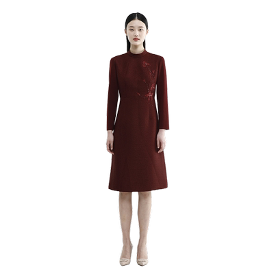 连衣裙戴布拉芬通勤风