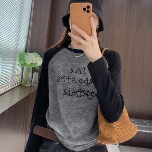 ROUMIKL撞色插肩长袖字母T恤女2025新款早秋季柔软舒适宽松显瘦圆