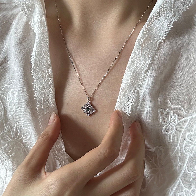 s925银镶钻四叶草锆石项链女简约