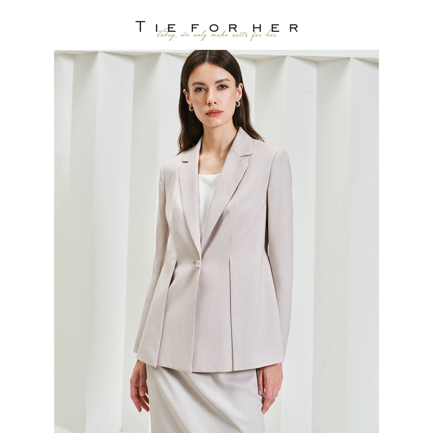 TieForHer杏仁奶昔平驳领设计感百搭温柔职场半裙通勤西装套装女