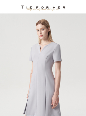 TieForHer“暮光岛屿”云灰色V领短袖简约气质通勤连衣裙女