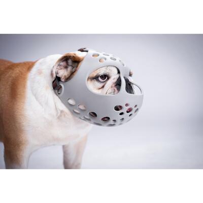 狗狗防咬嘴套2022款跨境斗牛犬嘴套软胶短嘴犬英斗法斗巴哥防乱吃