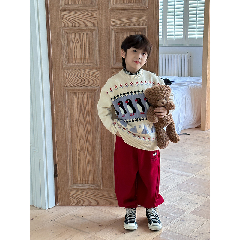 虾酱麻麻白色企鹅提花针织毛衣