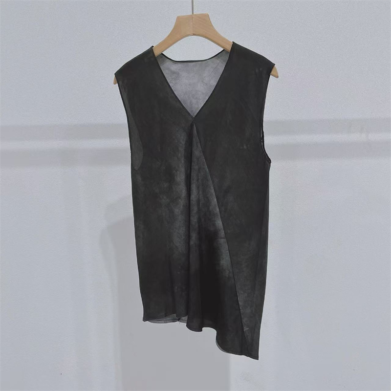 真丝斜裁无袖无规则女上衣