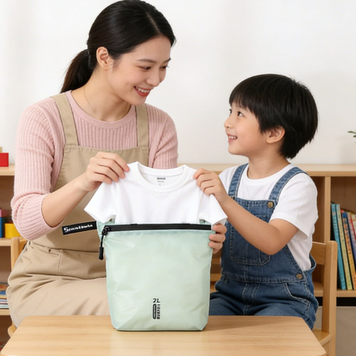 幼儿园衣物收纳袋脏衣袋轻量防水