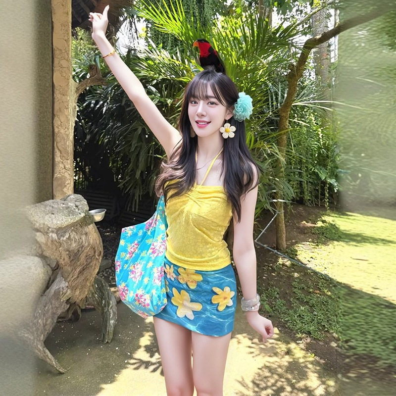 2025新款泳衣女分体比基尼三件套海边度假风套装法式抽绳抹胸温泉