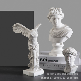 欧式胜利女神人物像雕塑创意树脂工艺品家居书房样板房装饰摆件