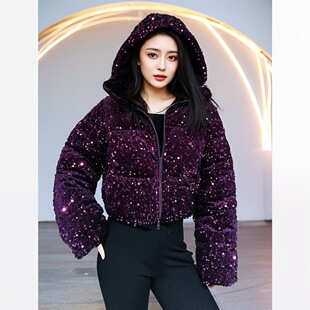 小众设计新款冬季时尚女士短款紫色亮片羽绒服外套鹅绒连帽面包服