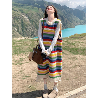 多巴胺彩虹条纹针织连衣裙女2025秋季新款艺术生明媚穿搭背心裙子