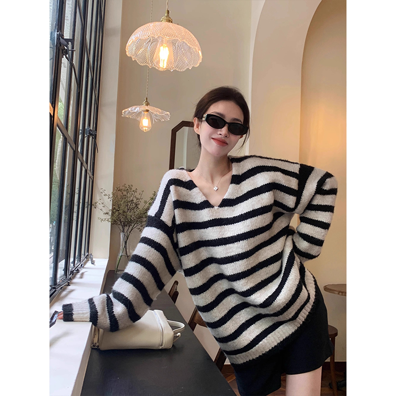 韩系撞色条纹中长款粗线毛衣女秋冬新款V领宽松慵懒风针织衫上衣