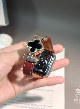 四叶草磁吸扣适用苹果iwatch9手表带s10ultra手表S9表带时尚网红女小众apple watch8创意真皮S7新款46/49配件