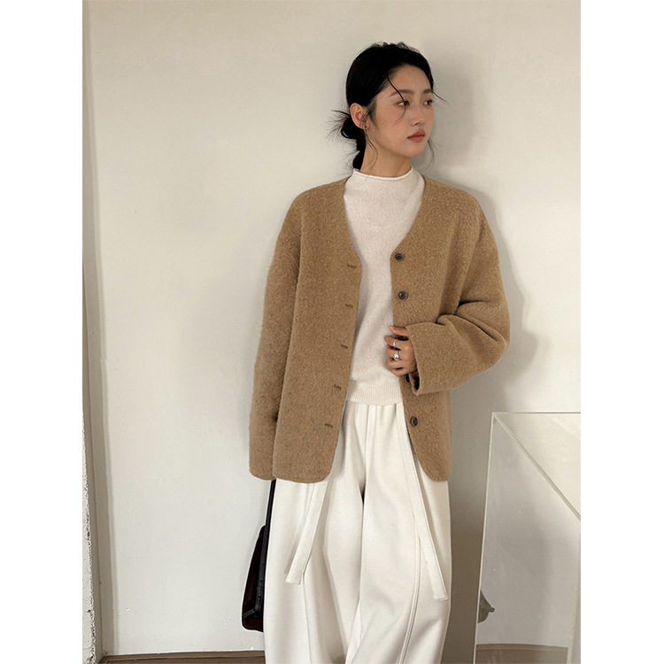 日系设计师topwhit 高级清冷感系扣v领羊毛羊驼双面毛呢外套女