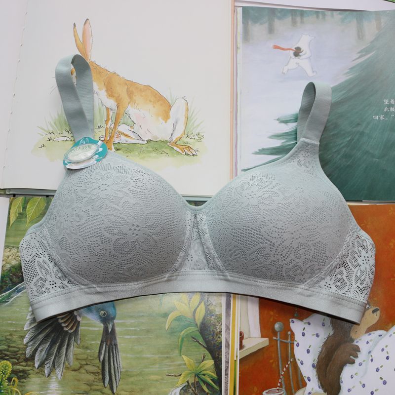 新款小胸日系乳胶内衣少