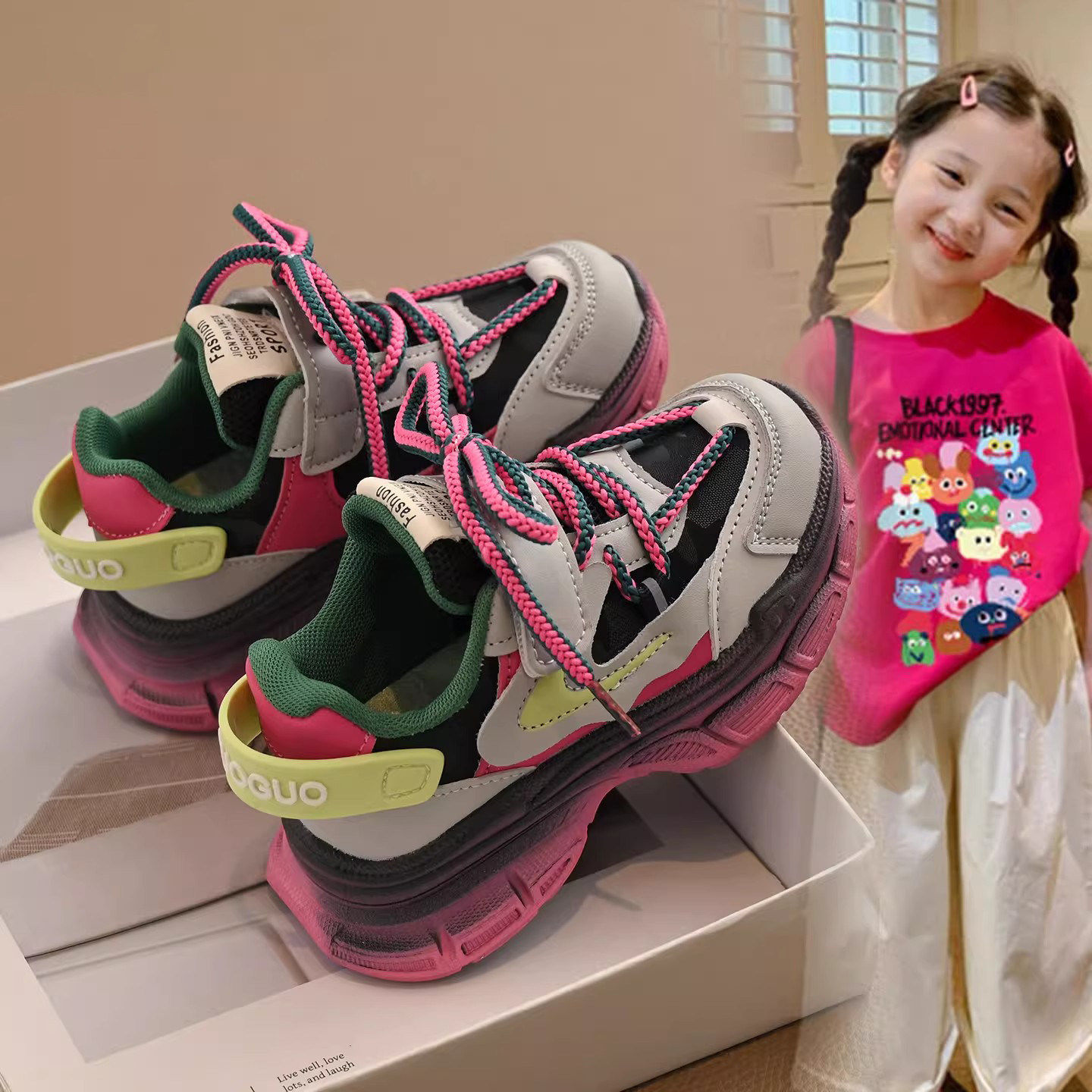 法国Uamtor儿童运动鞋2026春季新款女童老爹鞋皮面轻便防滑跑步鞋