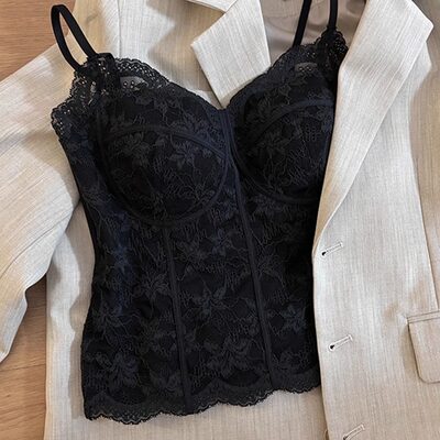 马甲线蕾丝吊带带胸垫美