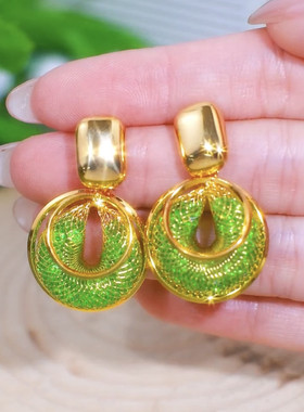 925银针金色绿色水晶圆圈耳环2024新款高级感轻奢耳钉显脸瘦耳饰