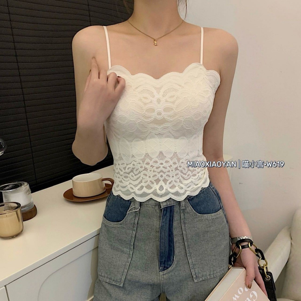 法式蕾丝纯欲吊带背心波浪边防走光带胸垫内搭外穿美背裹胸女
