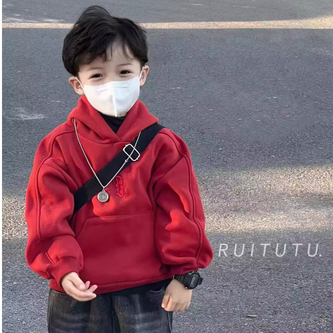 儿童红色加绒连帽卫衣男童冬季加厚宽松上衣宝宝休闲百搭圆领长袖