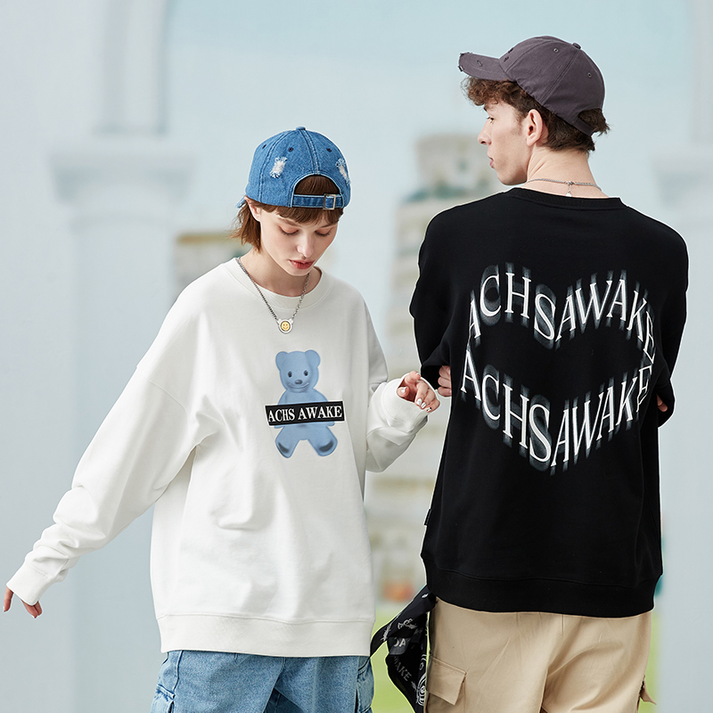 幻影圆领卫衣爱心小熊圆领卫衣