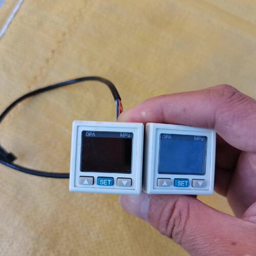 议价的台达压力传感器，DPA10M—P，有二个，。打可维修
