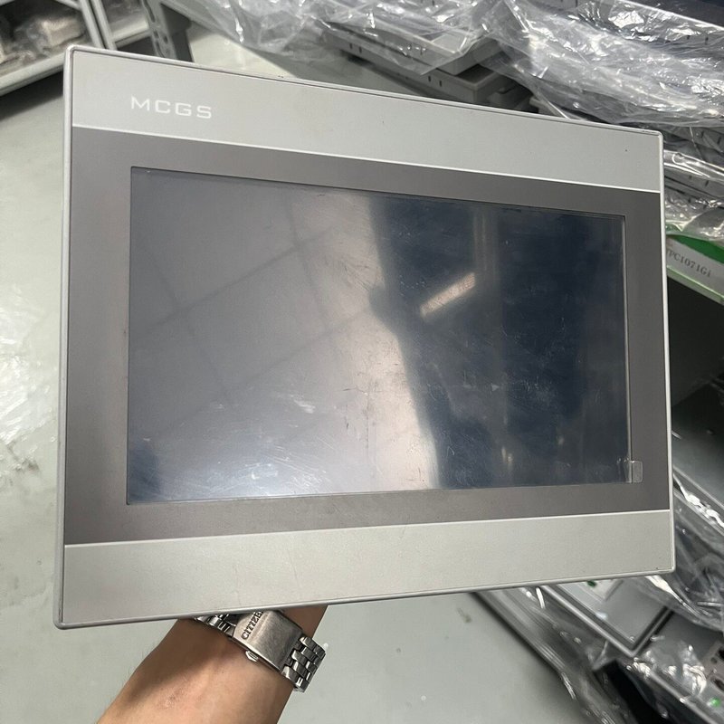 议价昆仑通态触摸屏TPC1071GiX 10寸一体化触摸屏，可维修图片