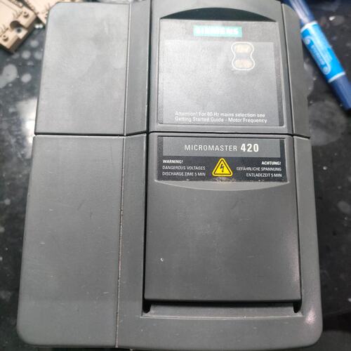 议价变频器MM420 6SE6420-2UD23-0BA1可维修
