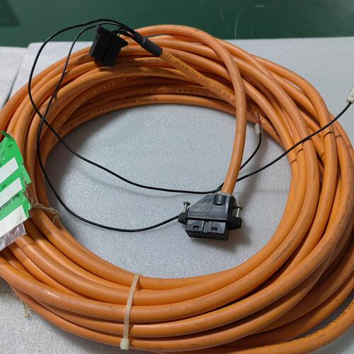 议价GE FANUC伺服电机编码器线，型号6x1.0 C E48可维修
