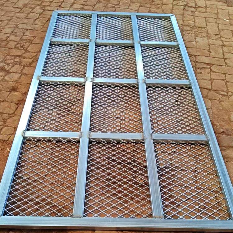 不锈钢菱钢板网冲孔板金属拉伸菱形钢板网片防盗网围栏形防护网